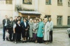 Н.Д.Спирина с сотрудниками у здания будущего Музея Н.К.Рериха. 1998